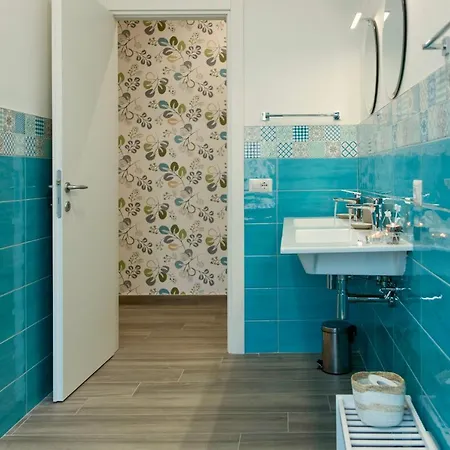 Etta - Close Vatican Museum Apartment *