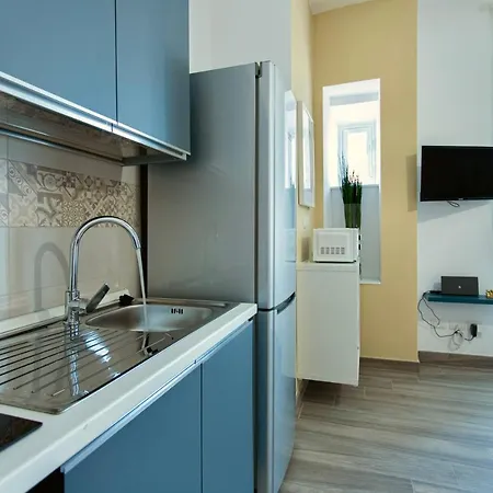 Etta - Close Vatican Museum